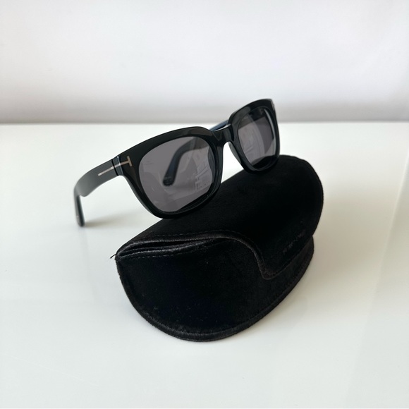 Tom Ford Accessories - Tom Ford Campbell unisex sunglasses TF 198 01A 53/22/145